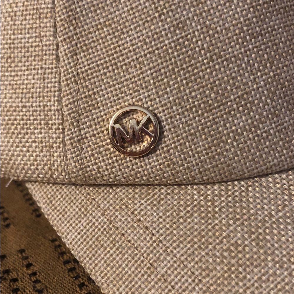 Michael Michael Kors Beige Linen-Texture Baseball Cap - Picture 4 of 10